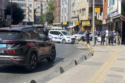 Gaziosmanpaşa’da ‘namus meselesi’ deyip dehşet saçtı: Kadını vurup iş yerinde intihar girişiminde bulundu