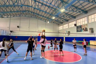 Germencik’te yaz spor kursları tüm heyecanıyla devam ediyor
