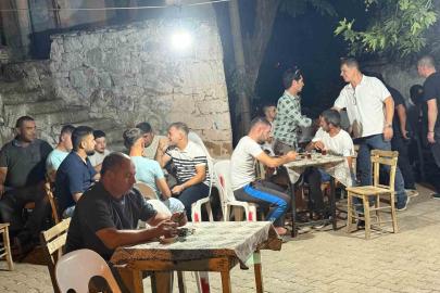 Gömeç’te siyasiler yangın mağdurlarını yalnız bırakmadı