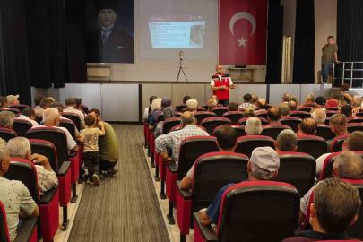 İncirde kaliteyi artıracak uygulamalar üreticilere anlatıldı