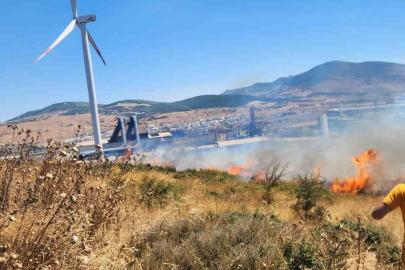 İzmir Aliağa’da fabrikalar bölgesindeki yangın kontrol altına alındı