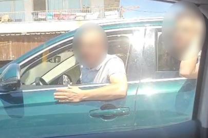 İzmir’de trafikteki tartışma taşlı saldırıya dönüştü