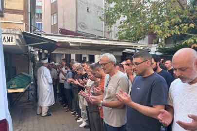 İznik Gölü’ne düşen genç hayatını kaybetti, gözyaşlarıyla toprağa verildi