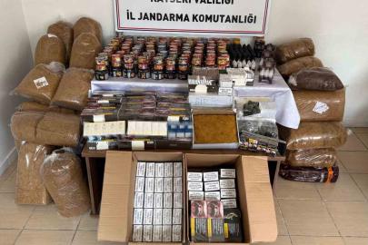 Jandarmadan kaçakçılara darbe: Çok miktarda kaçak tütün ve sigara ele geçirildi
