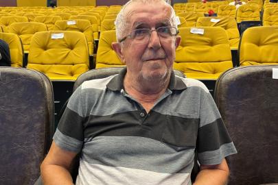 Kanser hastası engelli adamın hayalini bile kuramadığı evine kavuşunca döktüğü gözyaşı duygulandırdı