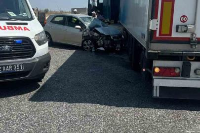Kapıkule yolunda otomobil ile tır çarpıştı: 1 yaralı