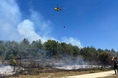 Karabük’te orman yangınına helikopterle müdahale ediliyor