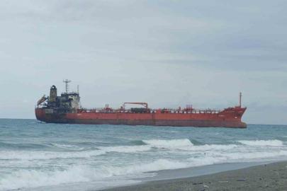 Karadeniz’de dron saldırısına uğrayan gemi Samsun’da karaya oturdu