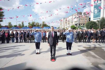 Kartal’da 30 Ağustos coşkusu çelenk töreniyle başladı