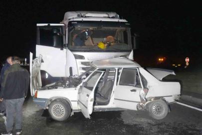 Kastamonu’da tır ile otomobil çarpıştı: Kazada sürücü ile eşi hayatını kaybetti