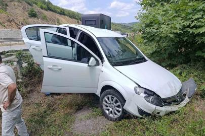 Kavak’ta araçlar çarpıştı: 5 yaralı