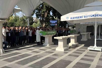 Kavgada bıçaklanarak öldürülen şahıs toprağa verildi