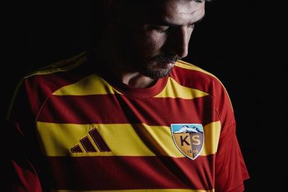 Kayserispor’dan savunmaya takviye
