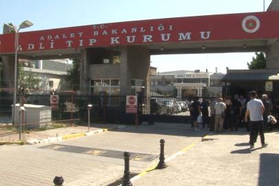 Kazada hayatını kaybeden polis memurunun cenazesi ailesi tarafından Adli Tıp Kurumu’ndan alındı