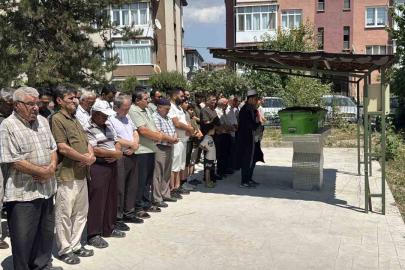 Kazada yaşamını yitiren yaşlı adam toprağa verildi