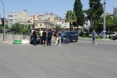 Kilis’te iki otomobil çarpıştı: 4 yaralı