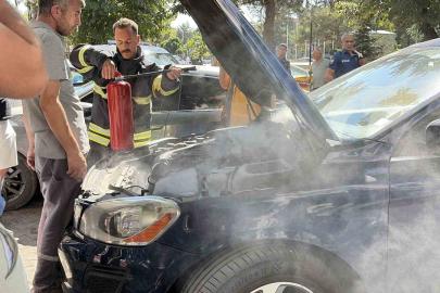 Kırklareli’nde otomobilden yükselen dumanlar paniğe sebep oldu