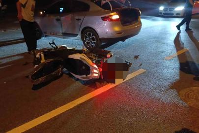 Kırşehir’de ters yöne giren motosiklet otomobile çarptı