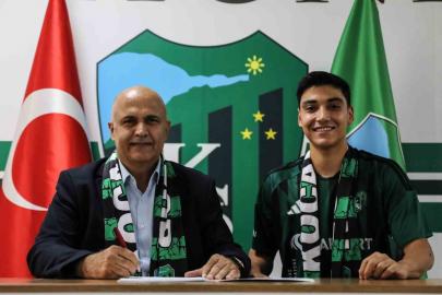 Kocaelispor’dan orta sahaya Hulisi Destici takviyesi