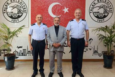 Komutanlardan Başkan Yalçın’a veda ziyareti