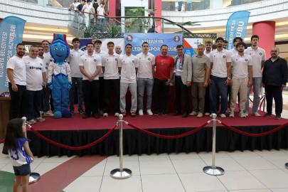 Kütahya Belediyespor Basketbol Takımı yeni sezon öncesi görücüye çıktı