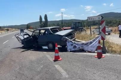 Kütahya’da otomobiller çarpıştı: 1 ölü, 4 yaralı