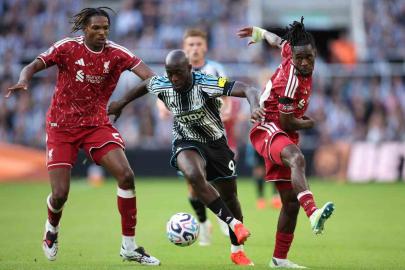 Liverpool 90+9’da golü buldu, sezona 1 puanla başladı
