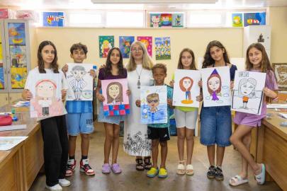 Manavgat’ta çocuklar kendi karikatürlerini çizdi