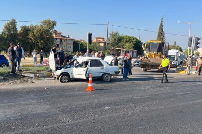 Manisa’da otomobil ile motosiklet çarpıştı: 4 yaralı