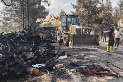 Mersin’de kaza sonrası araçlar alev aldı, yangın ormana sıçradı: 1 ölü, 2 yaralı