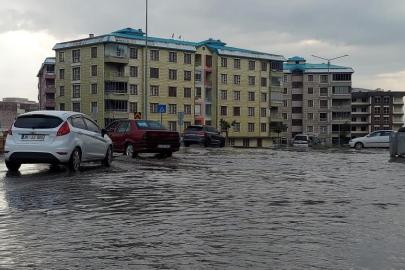 Meteorolojiden Erzurum ve Ardahan için  yağış uyarısı geldi