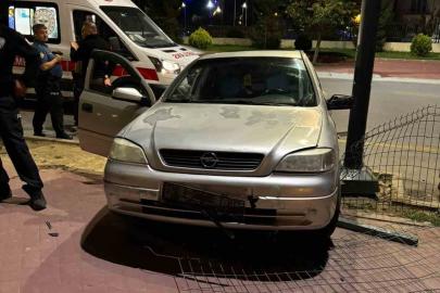 Niğde’de otomobil refüje çıktı: 1 yaralı