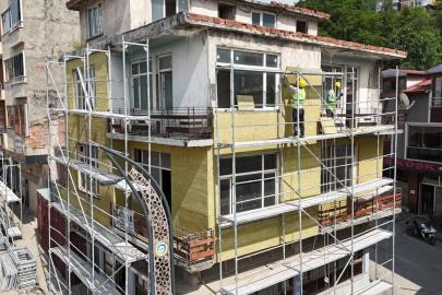 Ordu’da ilçelerin çehresi değişiyor: Gölköy’de 70 binanın cephesi yenilenecek