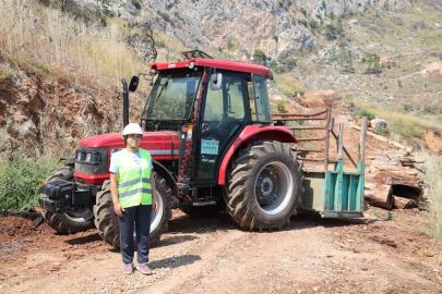 ORKÖY ile güçlenen kadın, traktörü ile aile bütçesine katkı veriyor