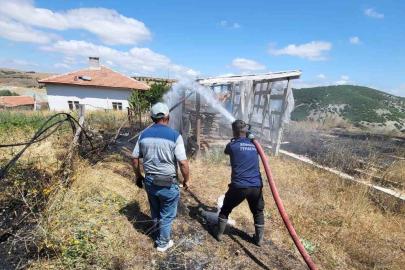 Ot yangını kısa sürede söndürüldü