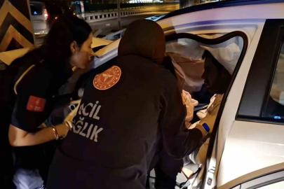 Otomobiliyle direğe çarpan sürücünün can pazarı