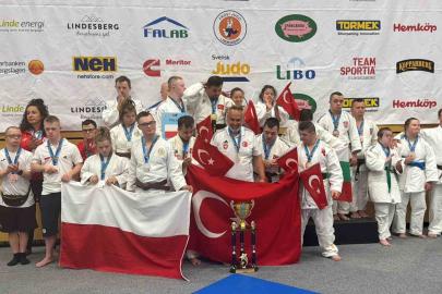 Özel Sporcular Down Judo Milli Takımı namağlup dünya şampiyonu