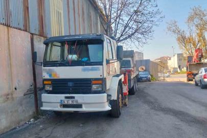 Pendik’te ters yönde vinç kullanan sürücüye 20 bin TL ceza