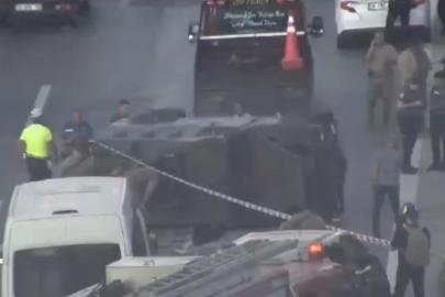 Pendik’te zincirleme kazaya karışan polis aracı takla attı: 3 yaralı
