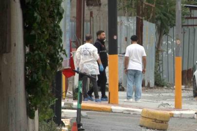 Polise bıçakla saldıran şüpheli ayağından vurularak yakalandı: Üzerinden uyuşturucu çıktı