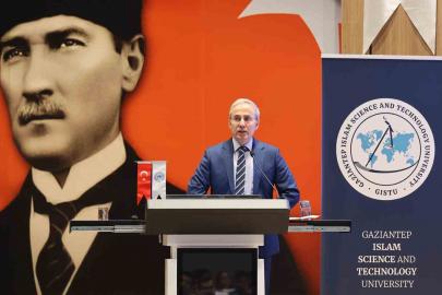 Rektör Demir: "Geleceğin hekimlerini güçlü bir akademik ve klinik altyapıyla yetiştiriyoruz"