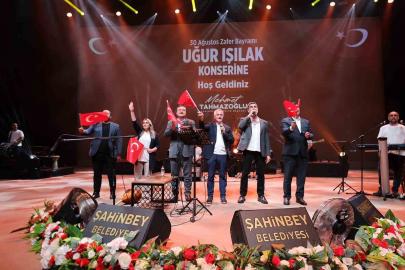 Şahinbey’de zaferin coşkusu şarkılarla taçlandı