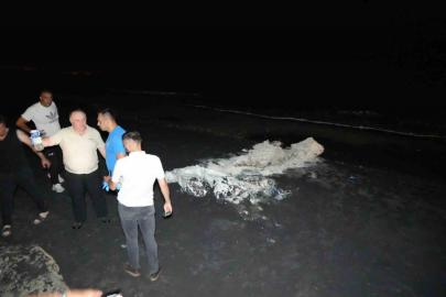 Samsun sahilinde şüpheli madde paniği: Ekipler alarma geçti