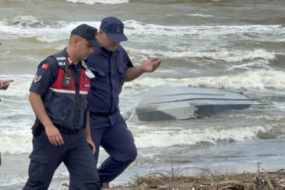 Samsun’da  sahile vurmuş insansız deniz aracı bulundu