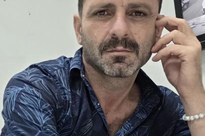 Şantiye bekçisi evinde ölü bulundu