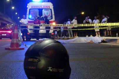 Savrulan motosikletten düşerek başını kaldırıma çarpan genç hayatını kaybetti
