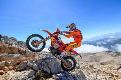 Sea to Sky, dünyanın önde gelen Hard Enduro sporcularını Kemer’de ağırlayacak
