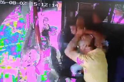 Şehir magandası otobüs şoförüne saldırdı