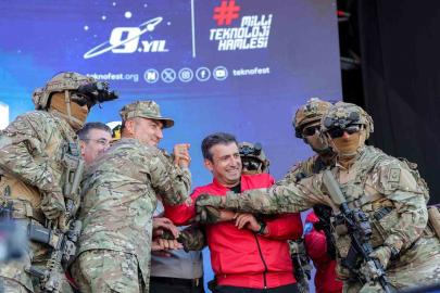 Selçuk Bayraktar: "Mavi Vatan’da sergilediğimiz bu varlık, teknoloji başarısından da öte adaletsizliğe ve dayatmalara karşı eğilmeyen ahlaki bir duruştur"