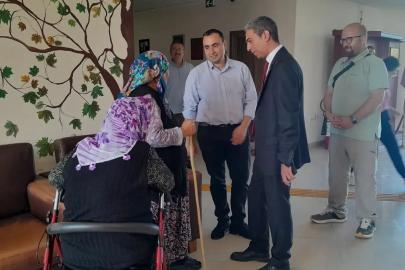 Sinop’ta huzurevi sakinlerine sürpriz doğum günü